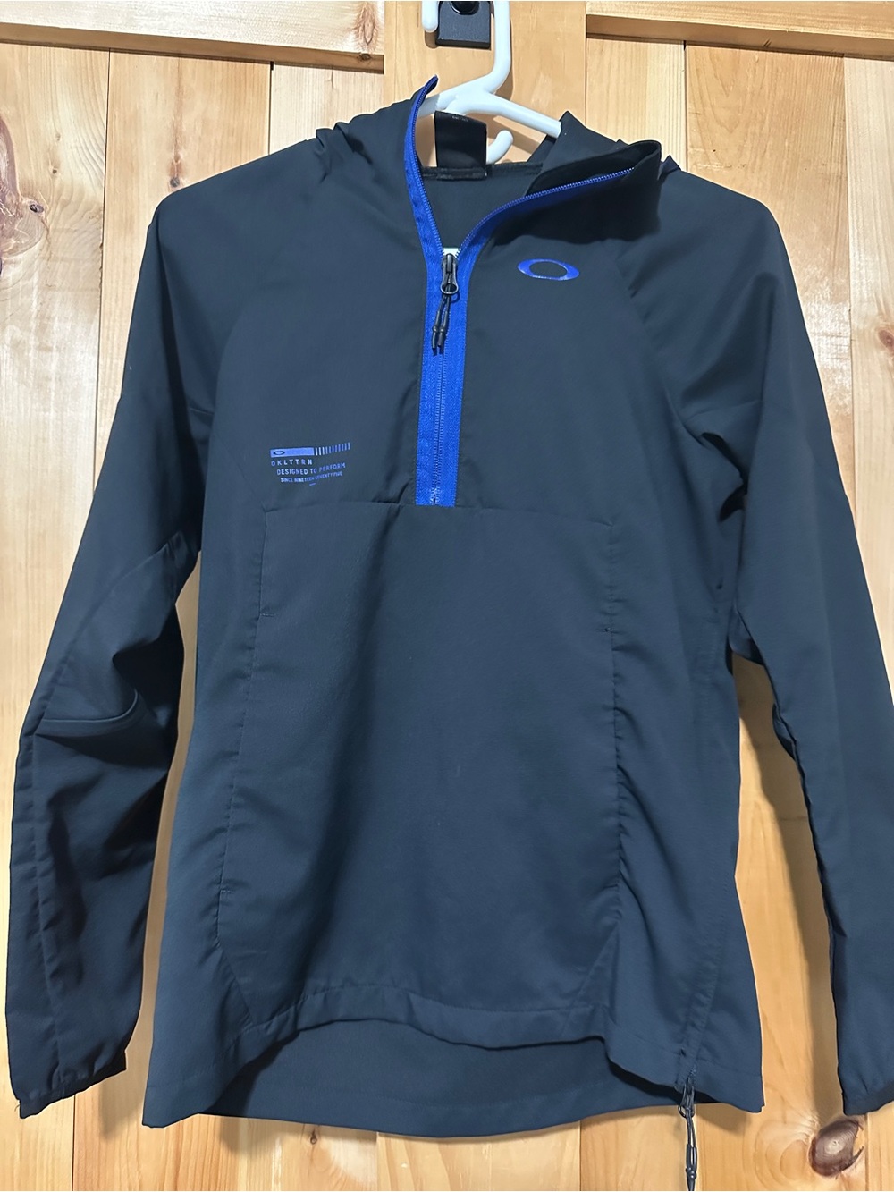 Oakley OKLY TRN 1/4 Zip Pullover Hoodie Jacket Black Blue 2XS Performance Fit
